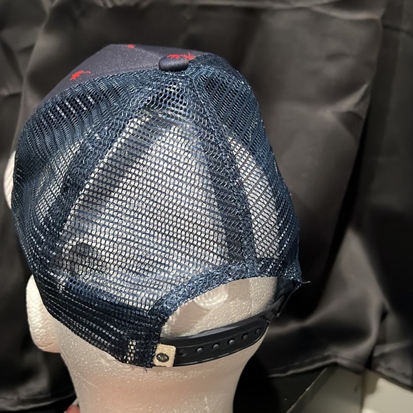 SnapBack - Picture 2 of 2